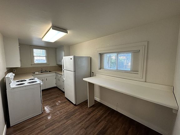 4th image of 434 2nd St