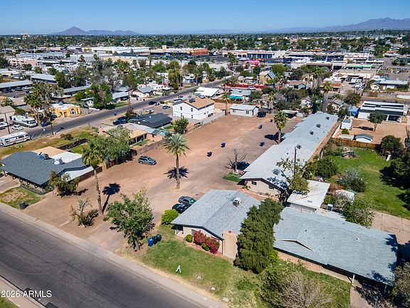 3rd image of 1500 E Dana Avenue