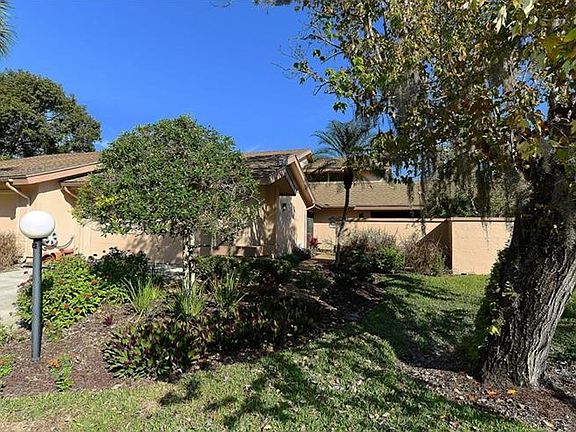2nd image of 4623 Oak Hollow Dr #13