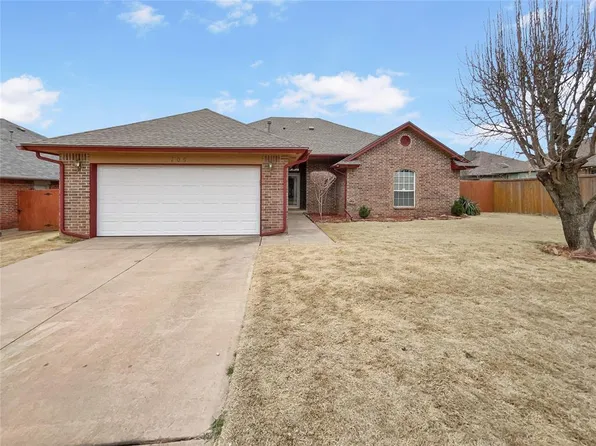 705 Firelane Rd, Edmond, OK 73003