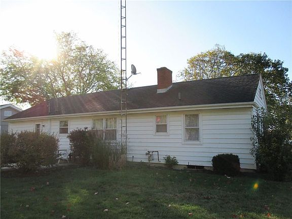 3rd image of 308 Mid Lane St