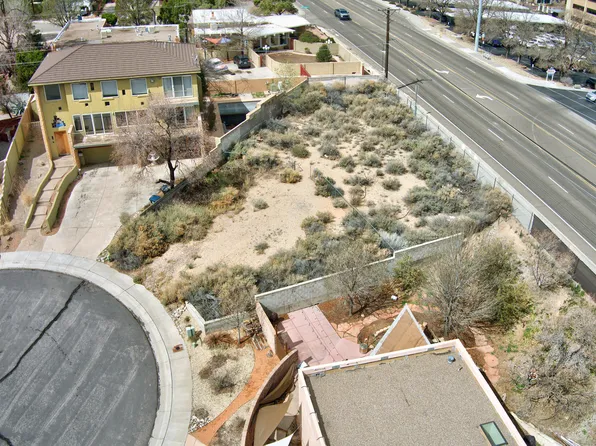 4005 Gracia Ct NE, Albuquerque, NM 87110