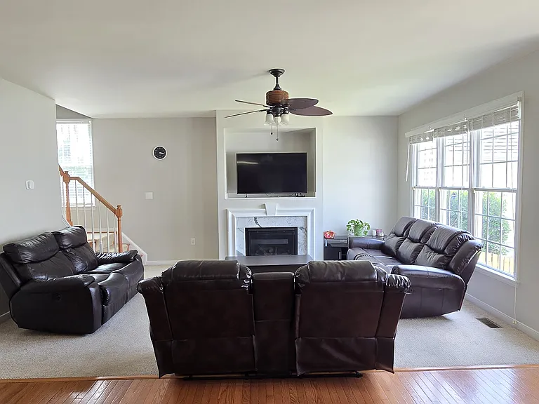 4804 Coachmans Landing Ct — Photo 21