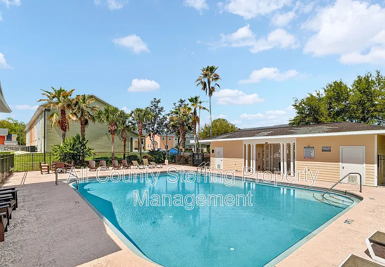 1611 NW 29th Rd #3 — Photo 26