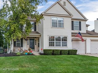 34129 N Old Walnut Cir, Gurnee, IL 60031