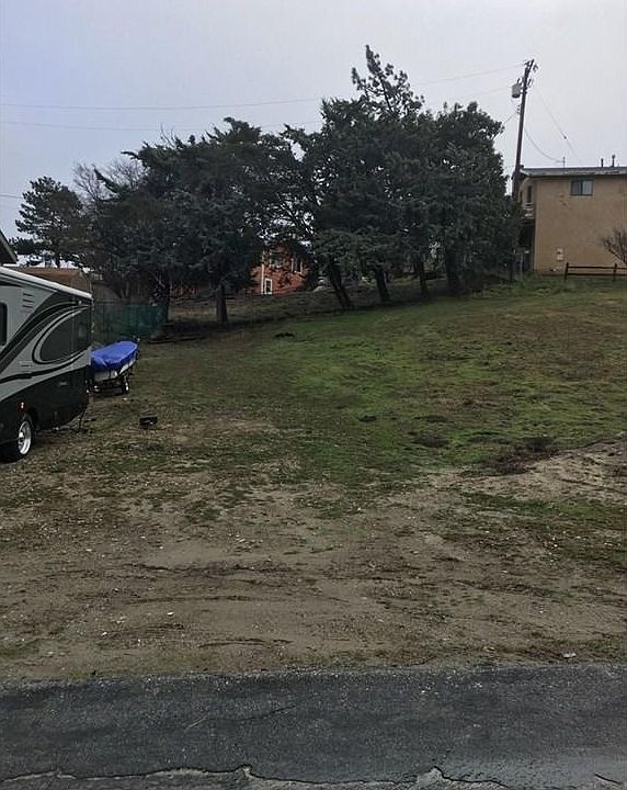 2nd image of Coolcrest Drive Vic Akker D