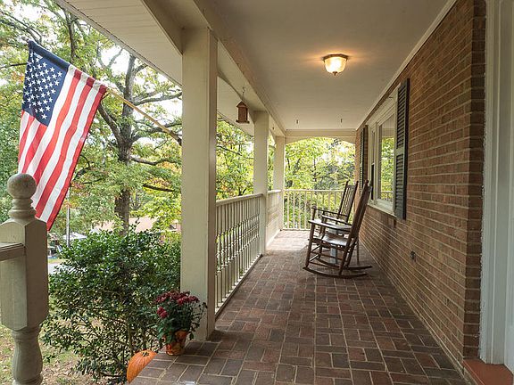 5th image of 2136 Sourwood St