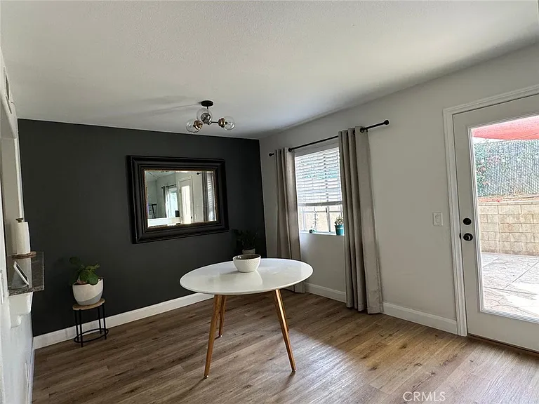 620 Wild Rose Ln — Photo 4