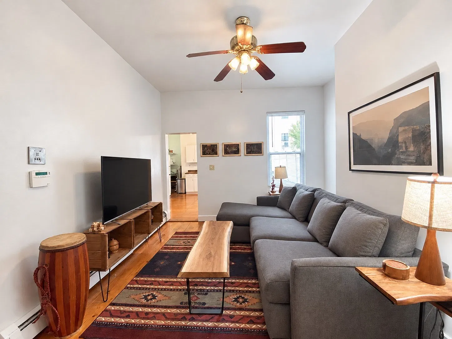 1 bed, 1.0 bath, 800 sqft, $2,200 — Photo 1