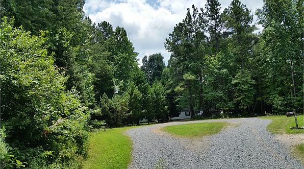 2nd image of 4122 Pecan Dr