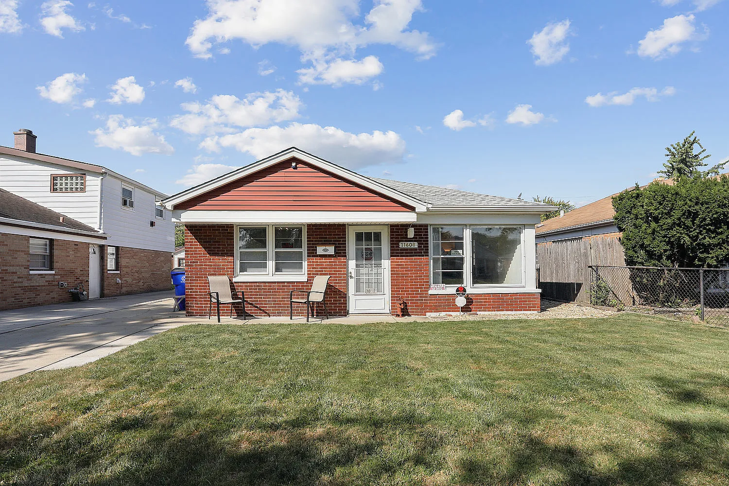 11608 S Troy Dr photo 1