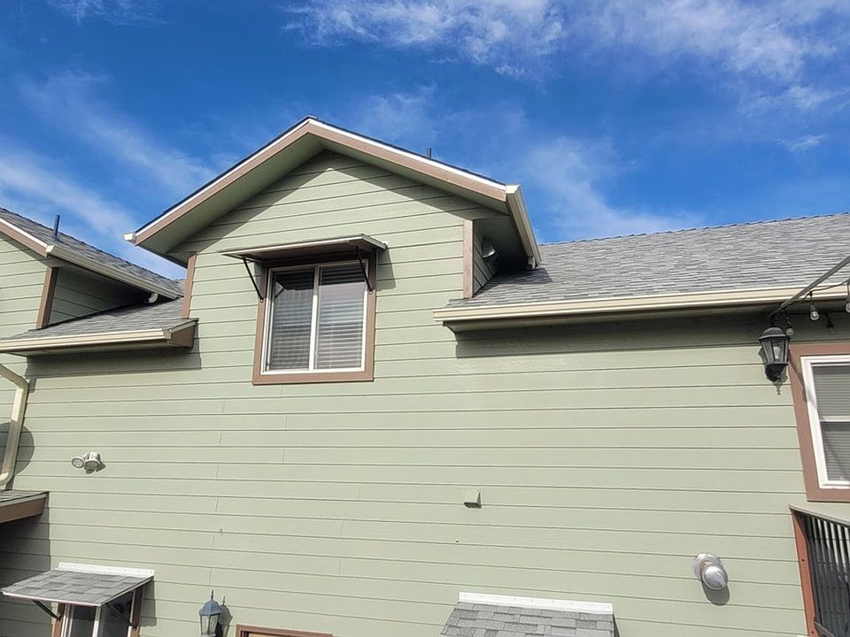 1st image of 230 Briggs St