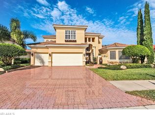 19456 La Serena Dr, Estero, FL 33967