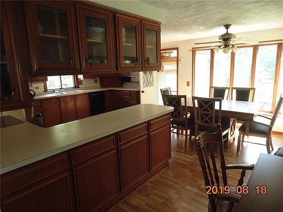 5th image of 18 Marberth Dr