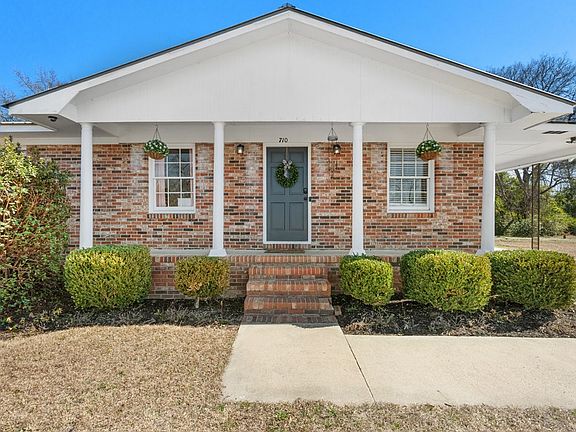 2nd image of 710 Smith St