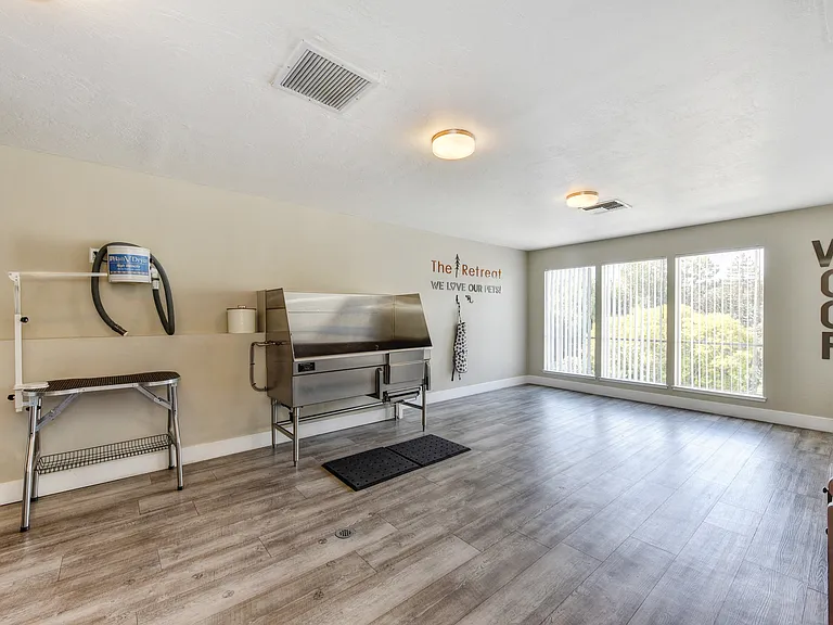 On-site Community Pet Spa