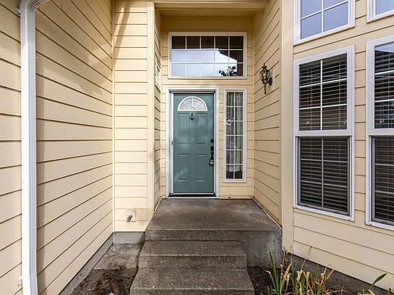 2nd image of 230 Spinnaker Way