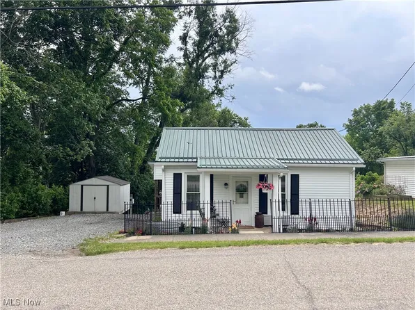 310 Piedmont Freeport Rd, Freeport, OH 43973