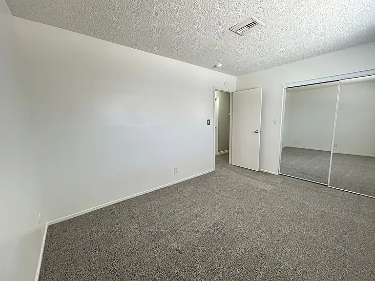 3979 Avonwood Ave — Photo 11