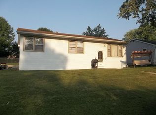 906 E Morningside Dr, Fulton, MO 65251