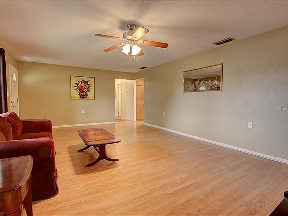 4th image of 415 Ohio Blvd