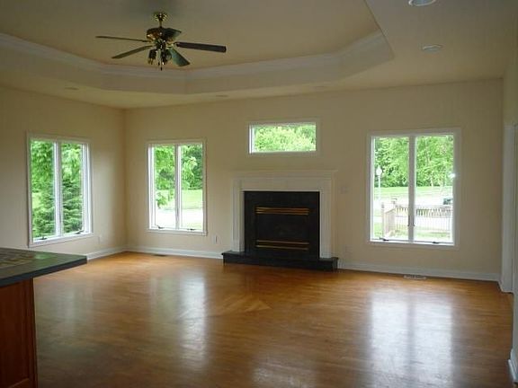 5th image of 7630 Meadow Violet Dr