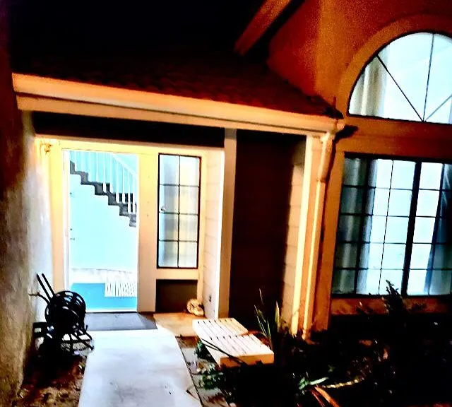 4752 Grandview Dr — Photo 18