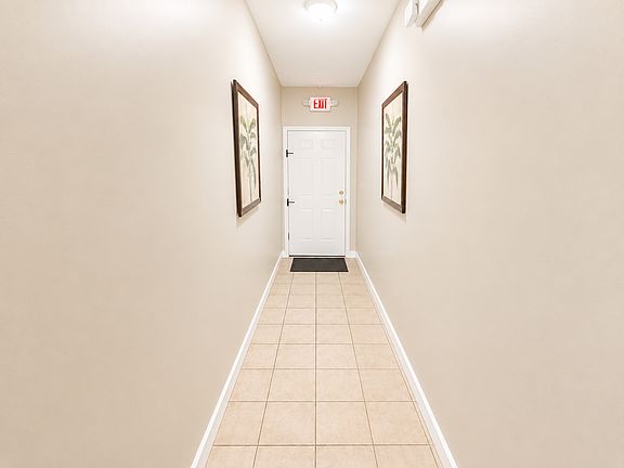 4th image of 10-12 Nursery St #2L