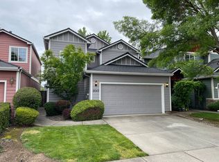 2643 Parkwood Village Ln, Central Pt, OR 97502
