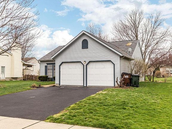 3rd image of 533 Warwick Ln