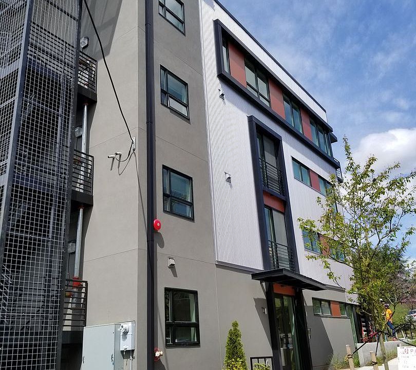 1st image of 4315 7th Ave NE #409
