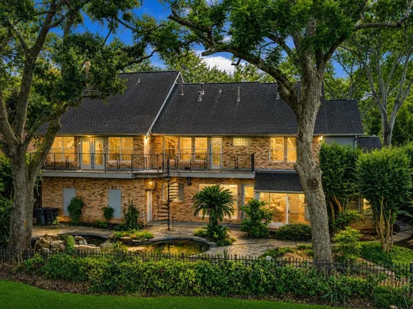 3826 Colony Woods Dr, Sugar Land, TX 77479