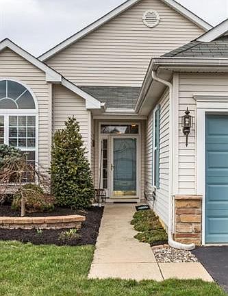 3rd image of 608 Quail Ct