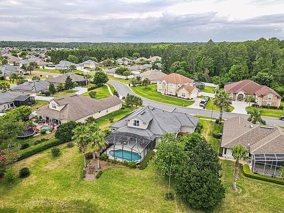 4th image of 33073 Sunny Parke Cir