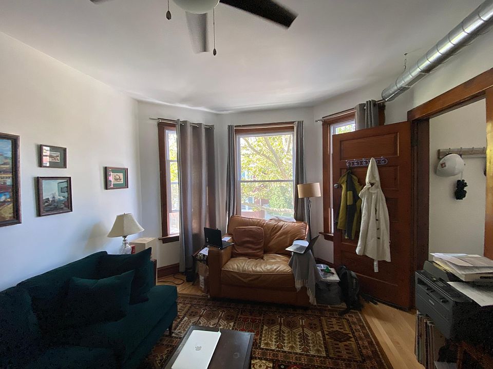 1st image of 3027 N Avers Ave #2