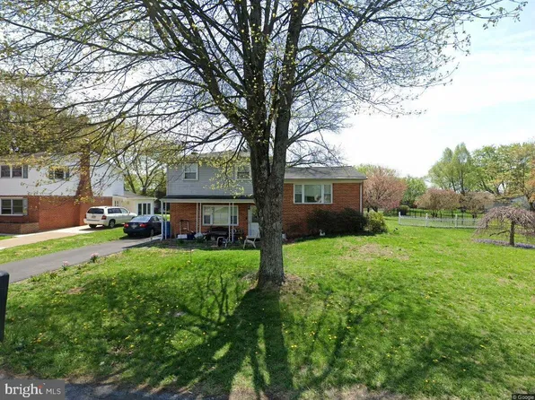 7037 Terrann Dr, Harrisburg, PA 17112