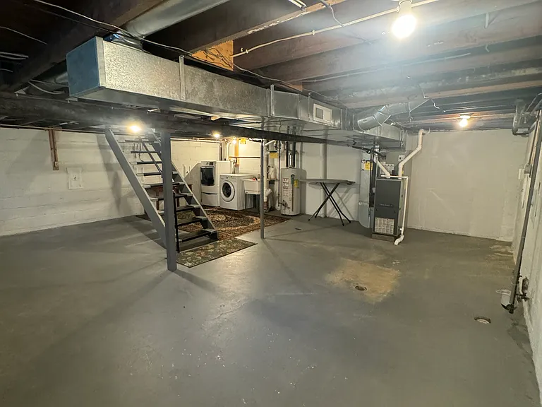 283 Oak St — Photo 18
