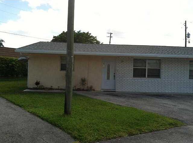 1st image of 2710 Peer Lane #178