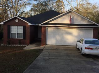 110 Holleman St, Wiggins, MS 39577