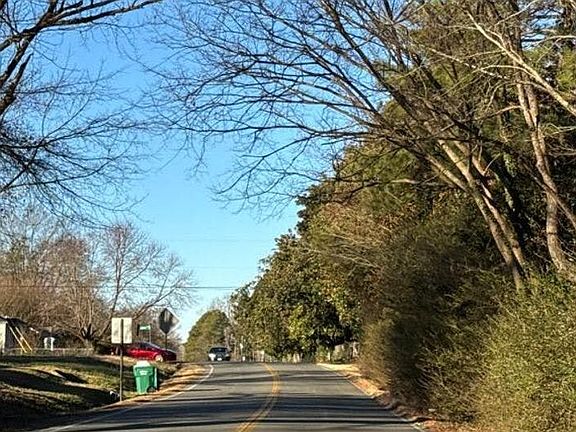 4th image of 3207 Gay Ave