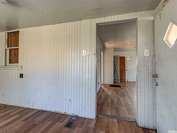 4th image of 512-512.5 Water St