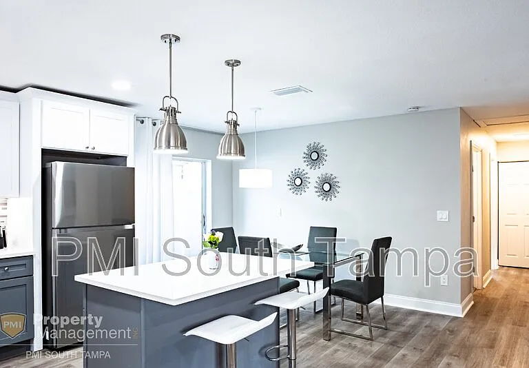 2214 E 18th Ave — Photo 7