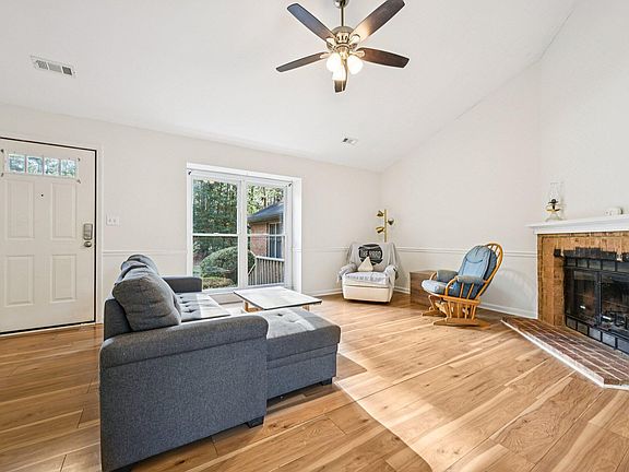 5th image of 200 W Woodcroft Pkwy APT 53B