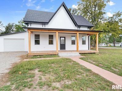 446 N 7th St, Auburn, IL, 62615