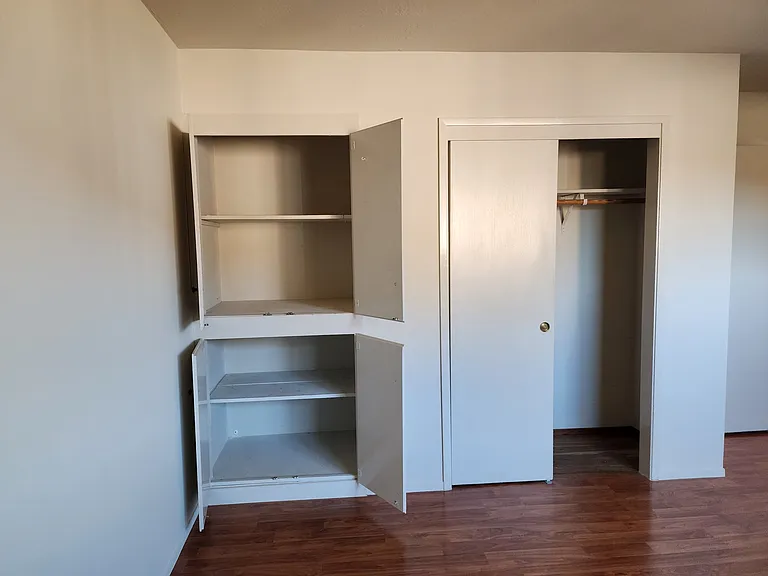 16445 Kent Ave #G — Photo 13
