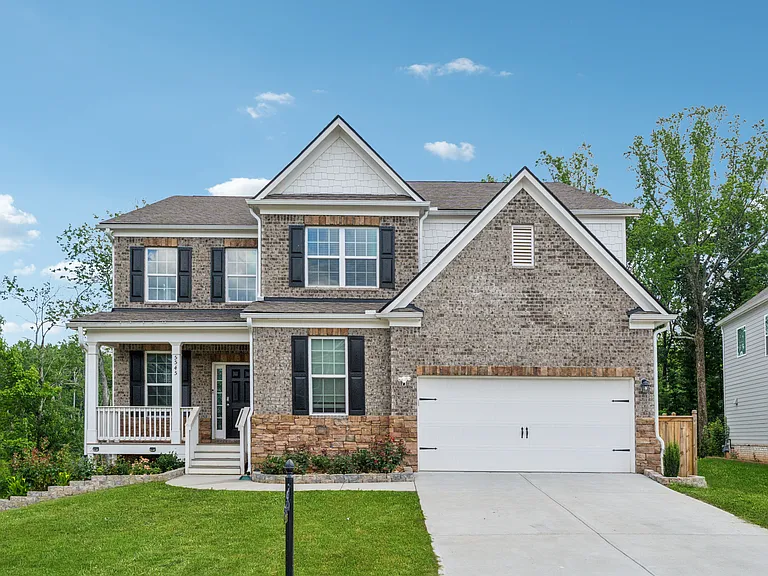 5545 Adirondack Dr — Photo 1