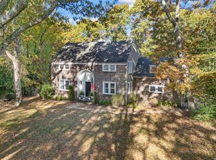 9 Highwood Rd, Setauket, NY 11733