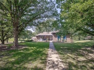 119 Rock Creek Loop, Lansing, KS 66043
