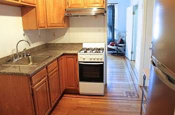 4th image of 523 Judah St #D