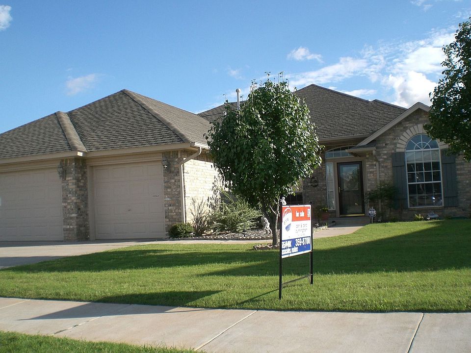 Custom built in 2002 w/Deer Creek Schools